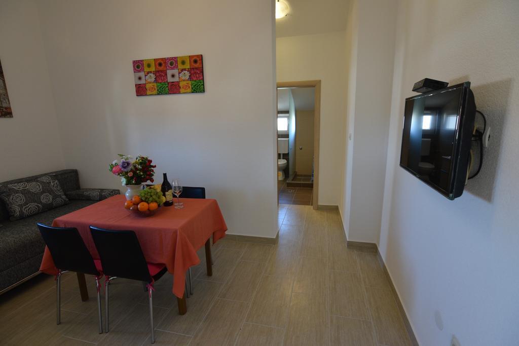 Apartments Batarilo Biograd Na Moru Dış mekan fotoğraf